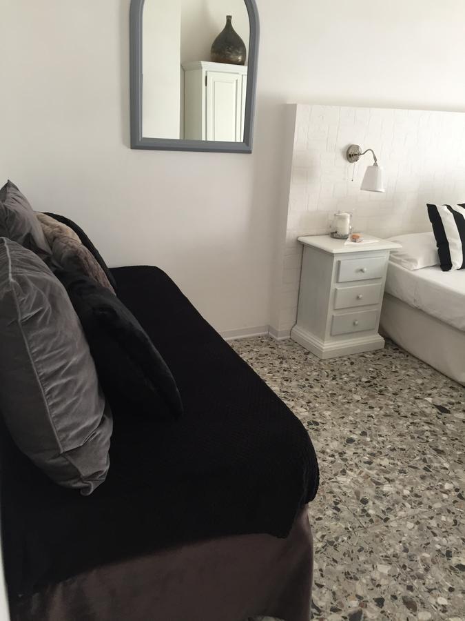 Chiaia House Bed & Breakfast Наполи Екстериор снимка