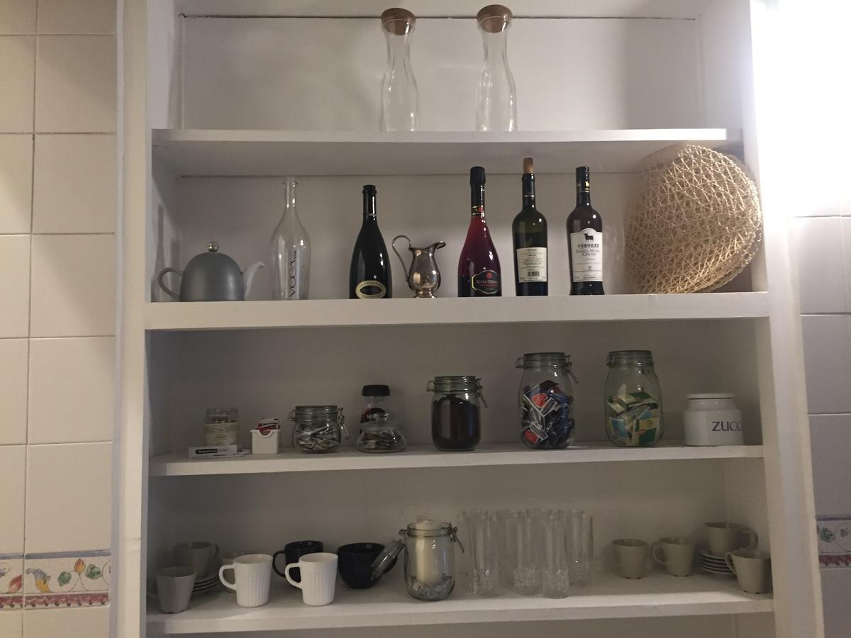 Chiaia House Bed & Breakfast Наполи Екстериор снимка